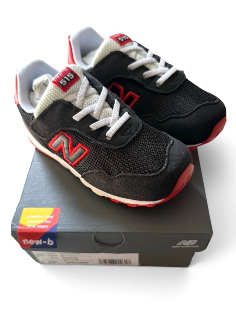 New Balance “New-B” Enfant' Black And Red Sneakers - Size 9 Medium